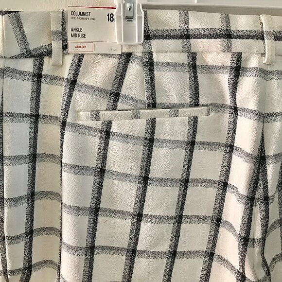 Express Striped (white and black) Box Dress Pants - Size 18L (NEW) - Picture 6 of 6